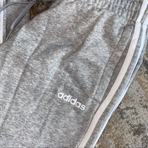 Adidas sweat pants. 🤍